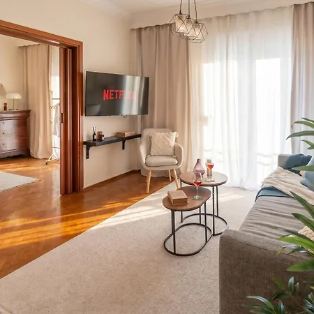 Tsimski Grand Appartement *